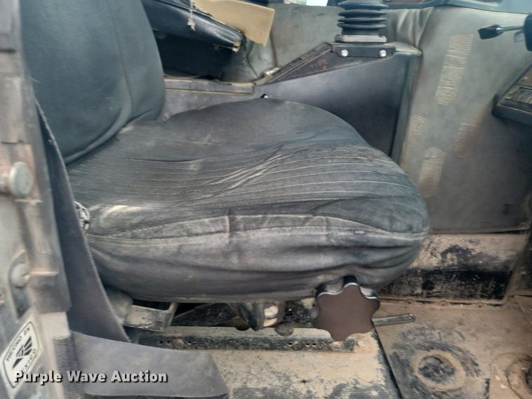 image for item NZ9764 2009 Peterbilt  320 refuse truck