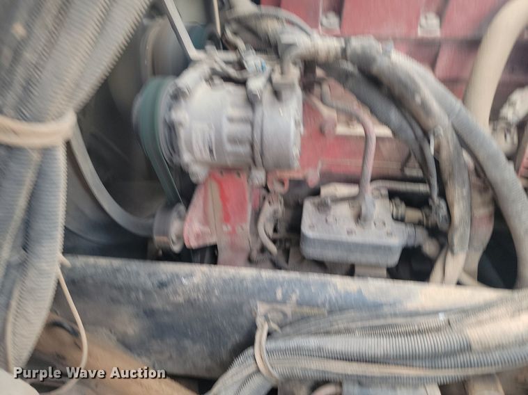 image for item NZ9764 2009 Peterbilt  320 refuse truck