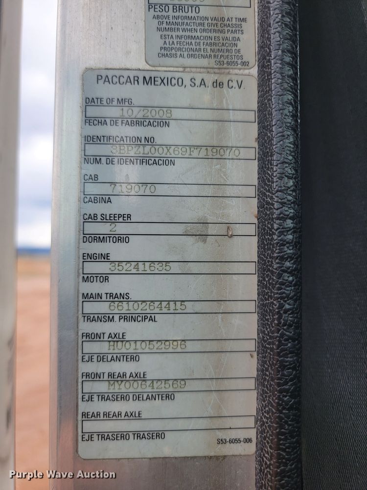 image for item NZ9764 2009 Peterbilt  320 refuse truck