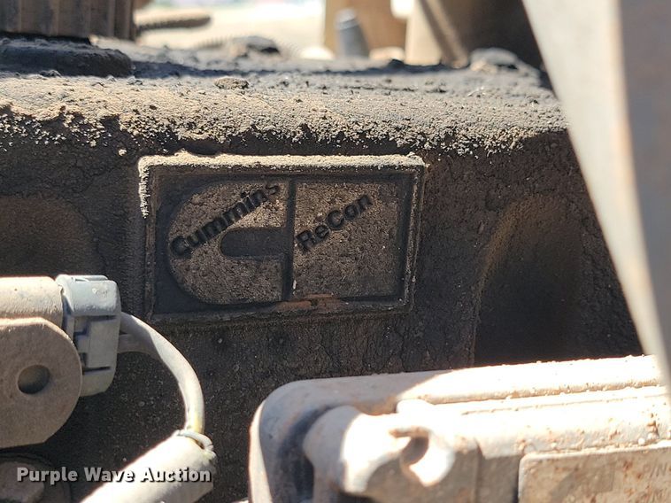 image for item NZ9765 1999 Freightliner  FL112 roll-off container truck