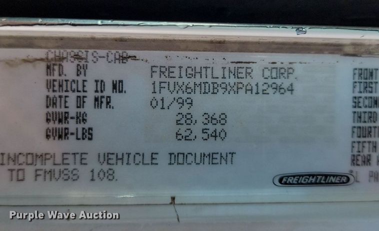 image for item NZ9765 1999 Freightliner  FL112 roll-off container truck