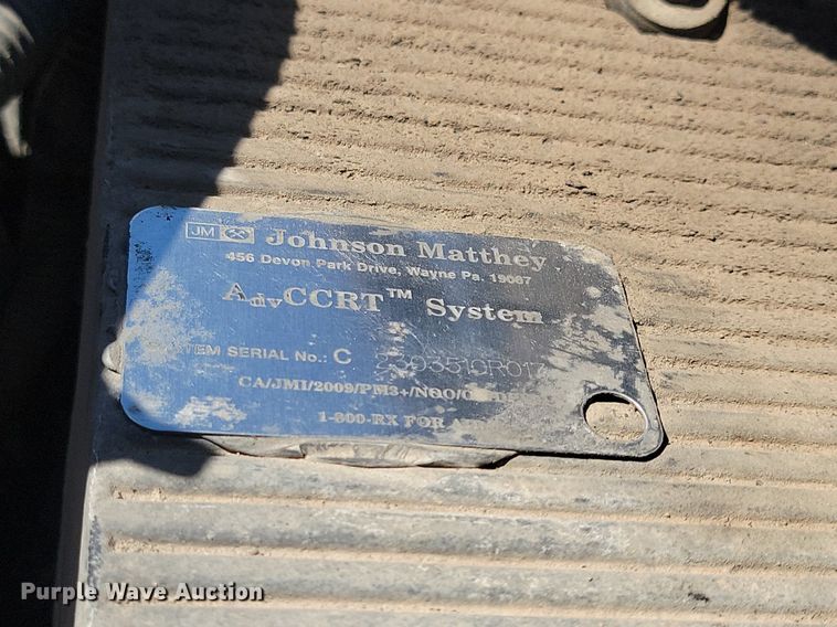 image for item NZ9766 2005 International  7600 6x4 roll-off container truck