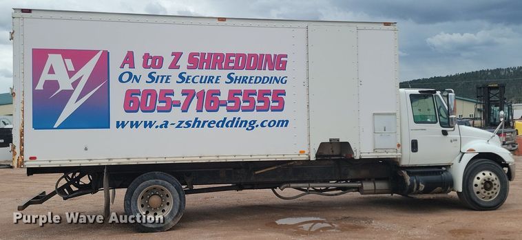 image for item NZ9767 2003 International  4300 SBA  paper shredder truck