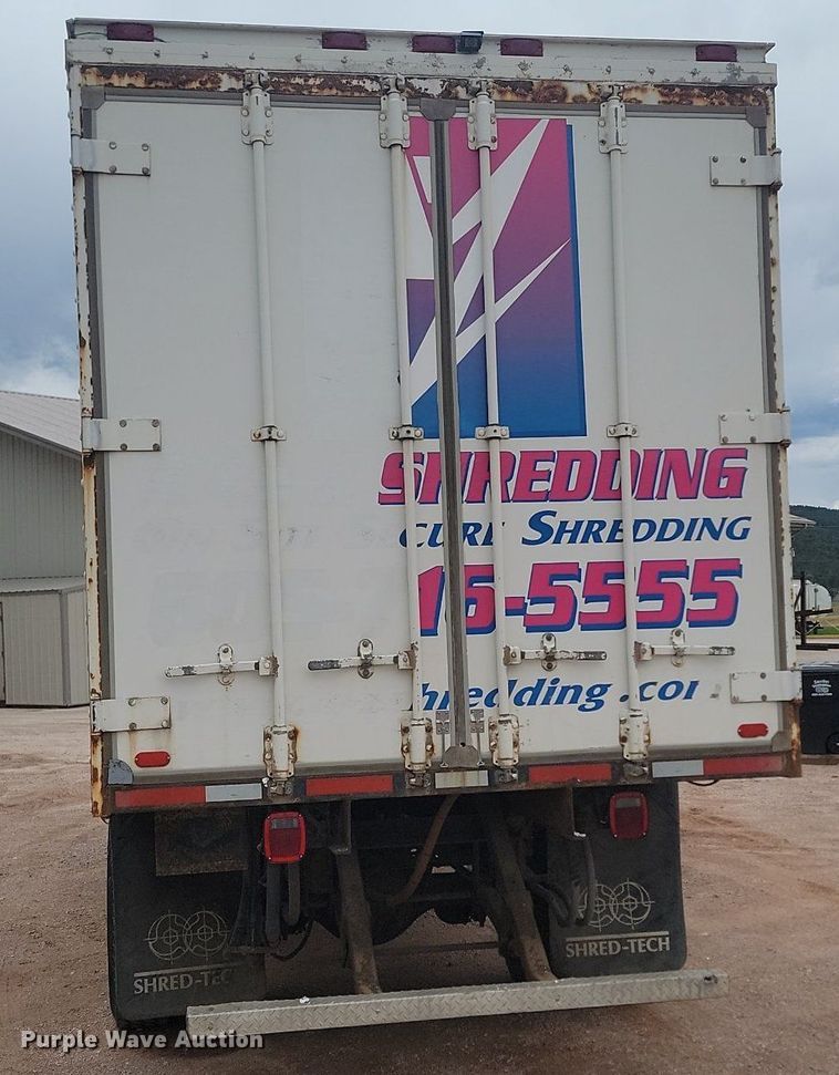 image for item NZ9767 2003 International  4300 SBA  paper shredder truck