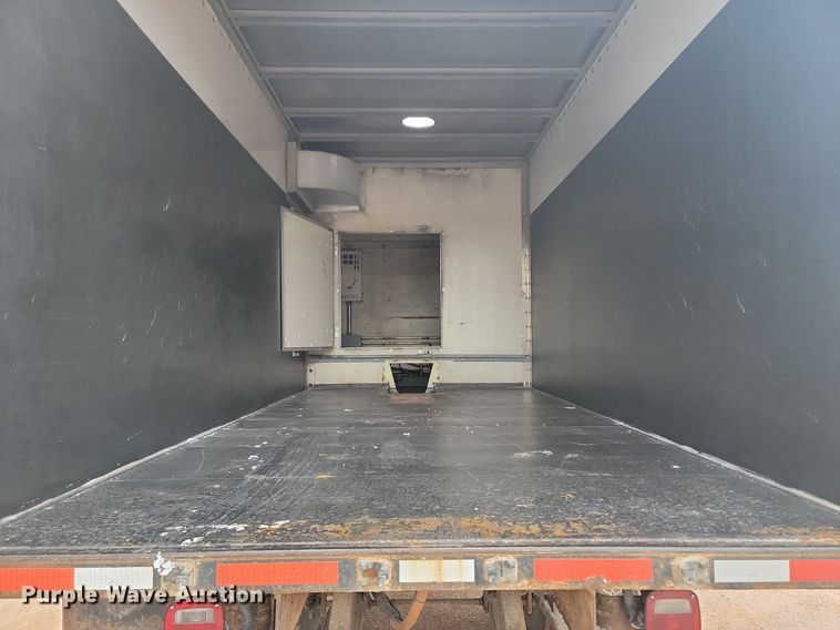 image for item NZ9767 2003 International  4300 SBA  paper shredder truck