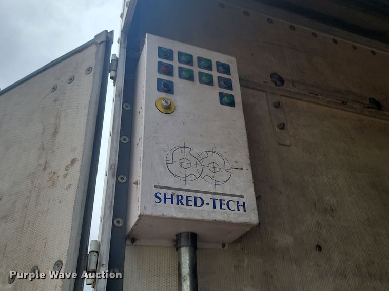 image for item NZ9767 2003 International  4300 SBA  paper shredder truck