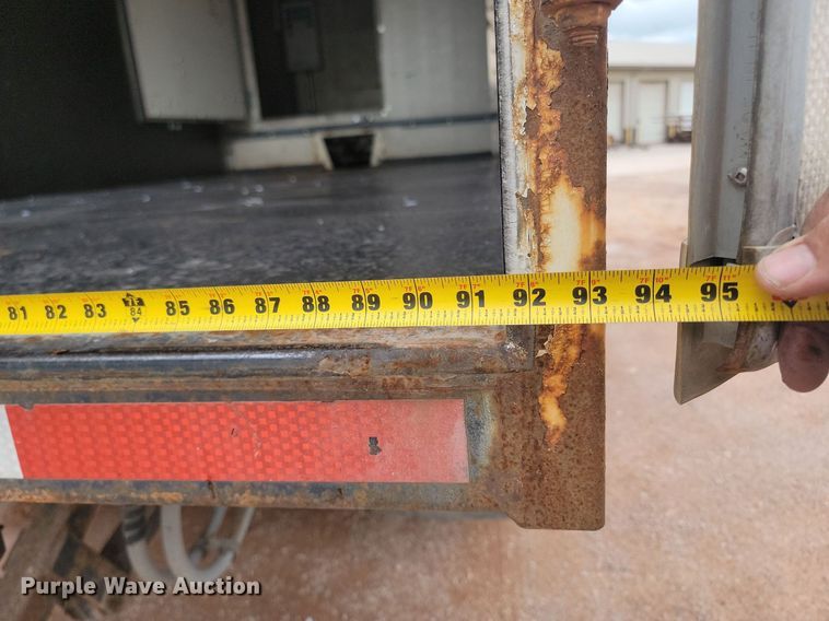 image for item NZ9767 2003 International  4300 SBA  paper shredder truck