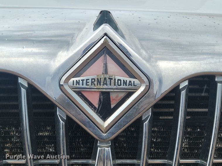 image for item NZ9767 2003 International  4300 SBA  paper shredder truck