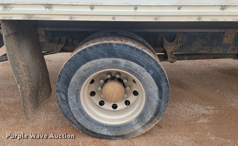 image for item NZ9767 2003 International  4300 SBA  paper shredder truck