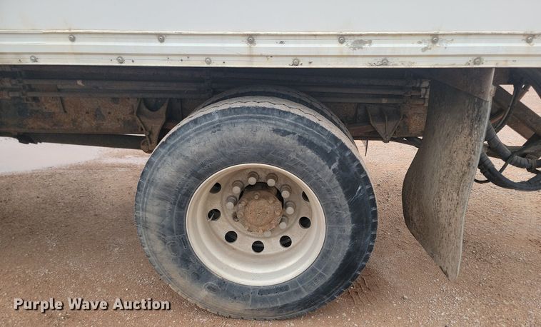 image for item NZ9767 2003 International  4300 SBA  paper shredder truck