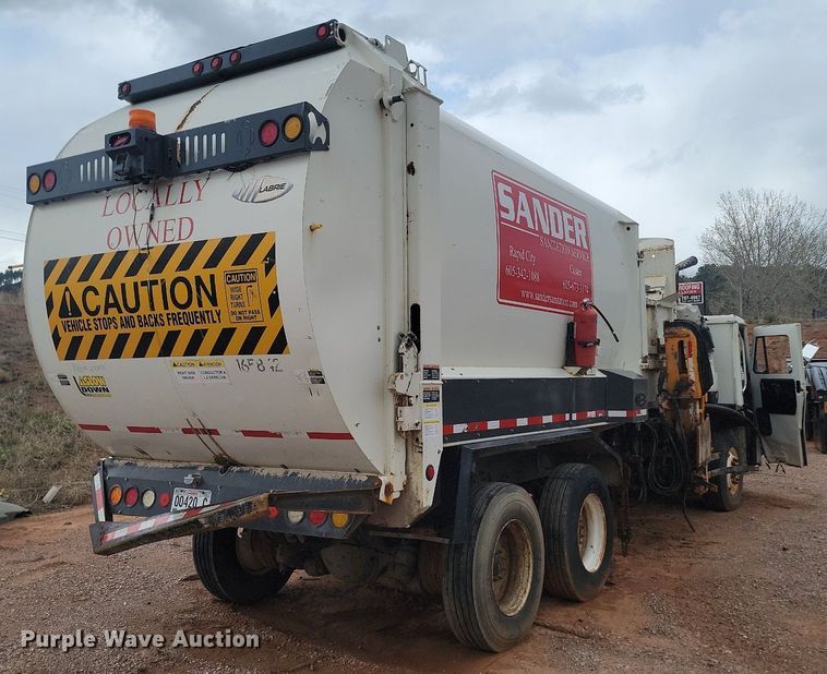 image for item NZ9768 2011 Mack LEU refuse truck