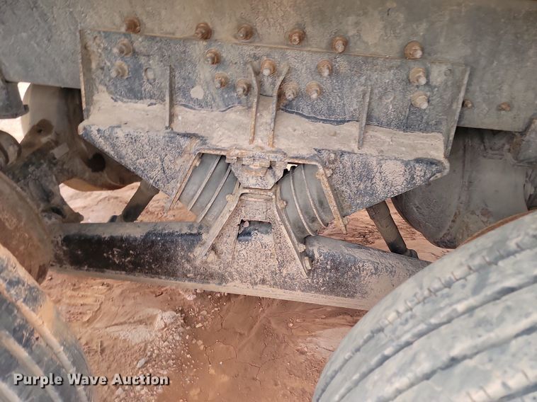 image for item NZ9768 2011 Mack LEU refuse truck