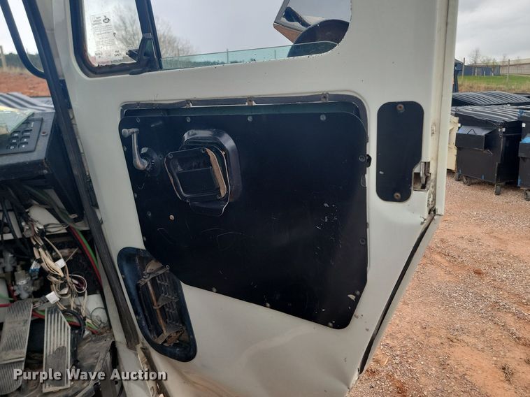 image for item NZ9768 2011 Mack LEU refuse truck