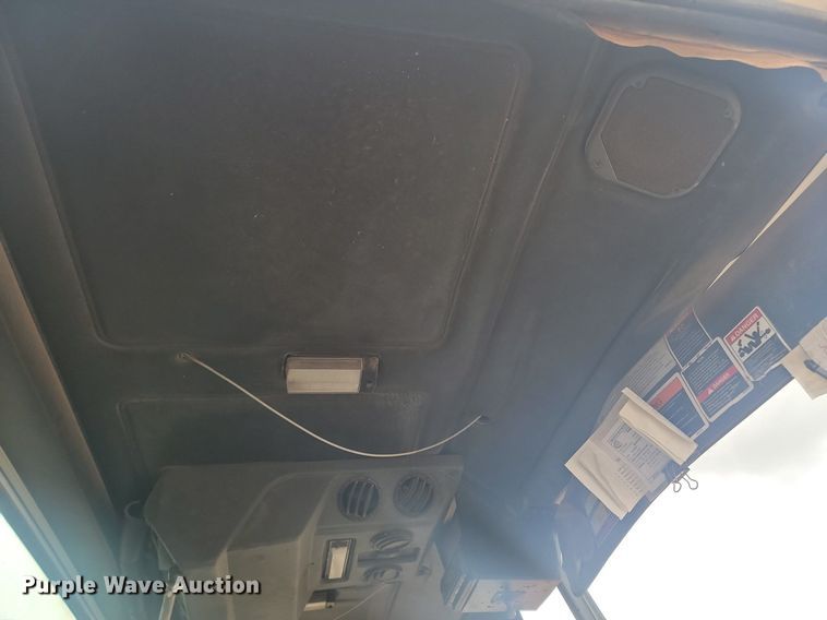 image for item NZ9768 2011 Mack LEU refuse truck