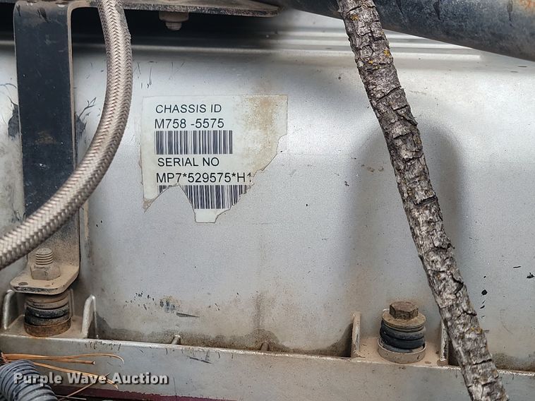 image for item NZ9768 2011 Mack LEU refuse truck