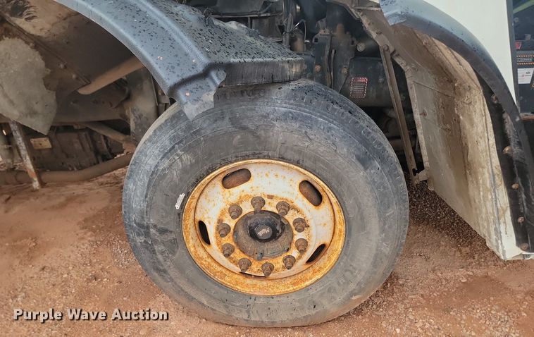 image for item NZ9768 2011 Mack LEU refuse truck