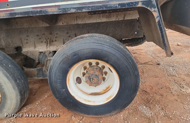 image for item NZ9768 2011 Mack LEU refuse truck