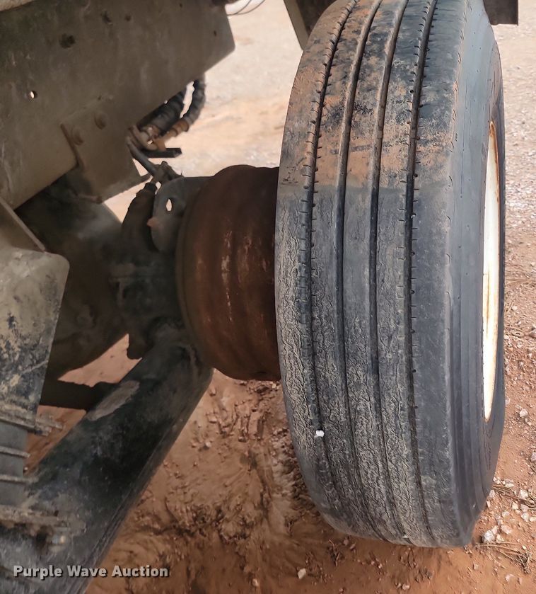 image for item NZ9768 2011 Mack LEU refuse truck