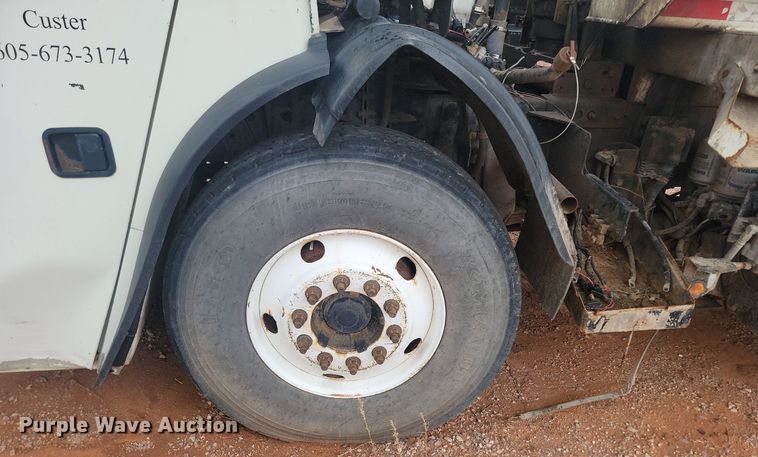 image for item NZ9768 2011 Mack LEU refuse truck