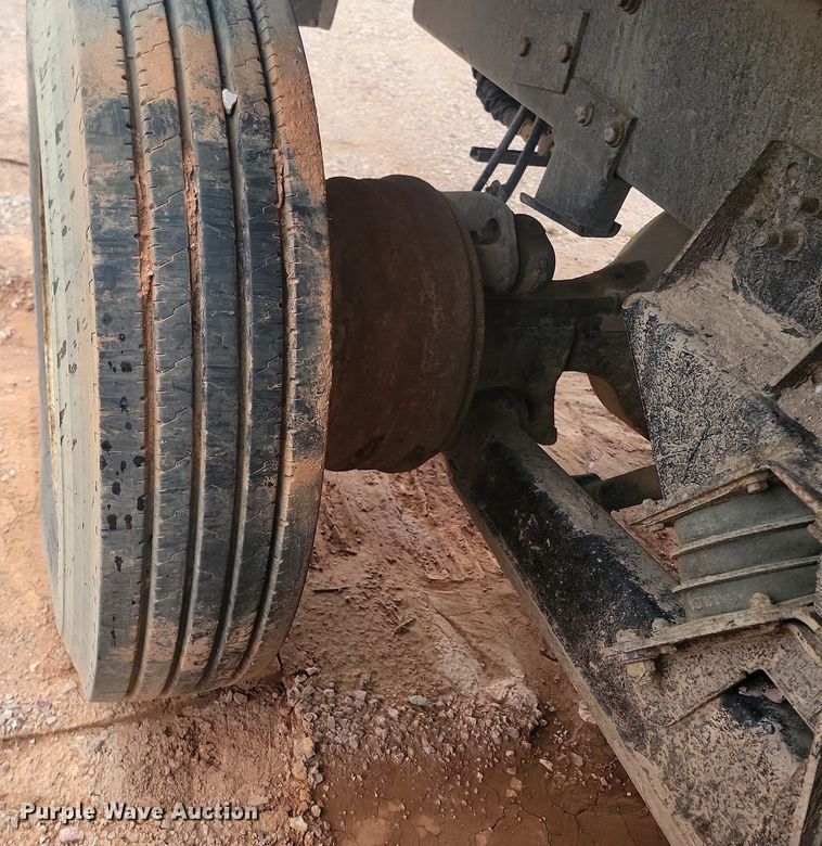 image for item NZ9768 2011 Mack LEU refuse truck