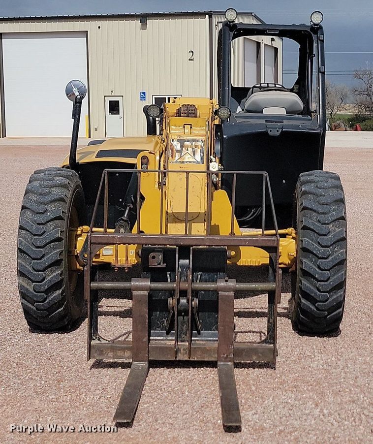 image for item NZ9770 2005 Caterpillar  TH350B telehandler