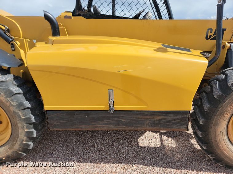 image for item NZ9770 2005 Caterpillar  TH350B telehandler