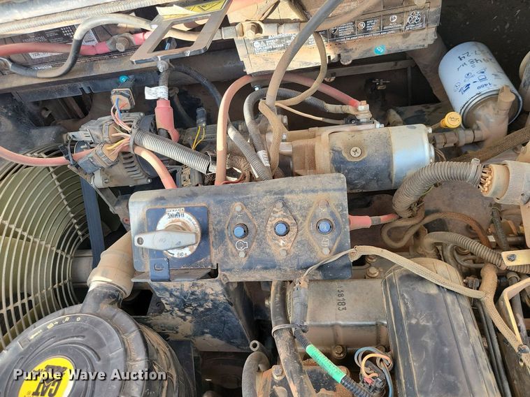 image for item NZ9770 2005 Caterpillar  TH350B telehandler