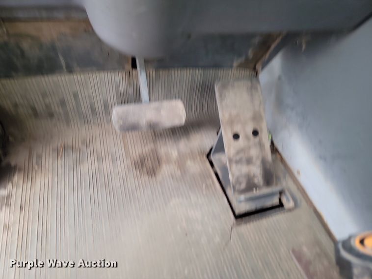 image for item NZ9818 2000 Elgin Pelican Series P street sweeper