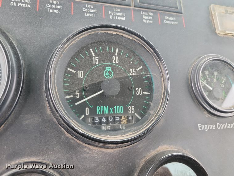 image for item NZ9818 2000 Elgin Pelican Series P street sweeper