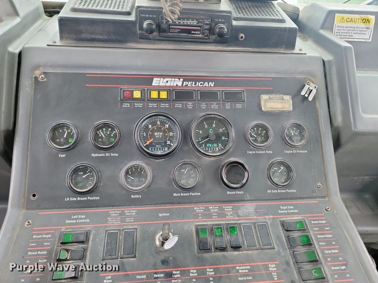 image for item NZ9818 2000 Elgin Pelican Series P street sweeper