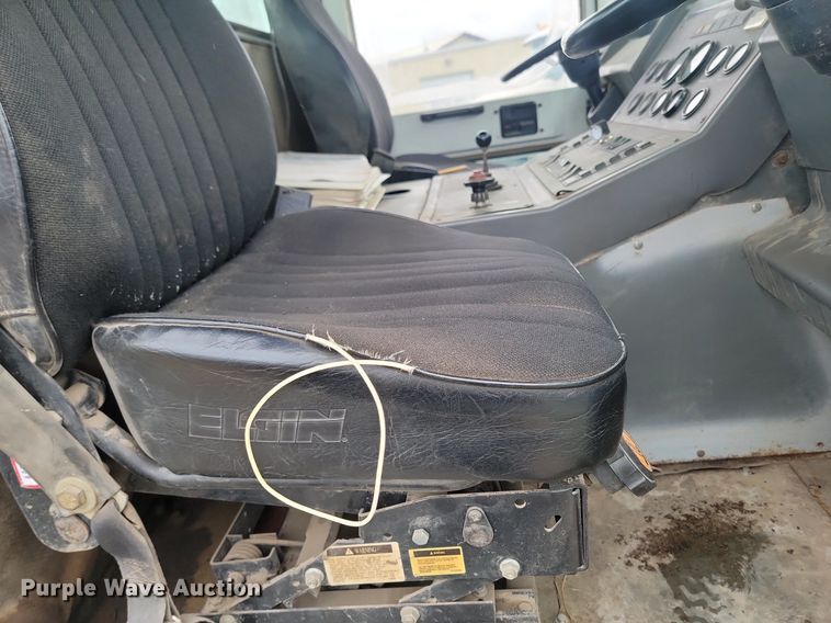 image for item NZ9818 2000 Elgin Pelican Series P street sweeper