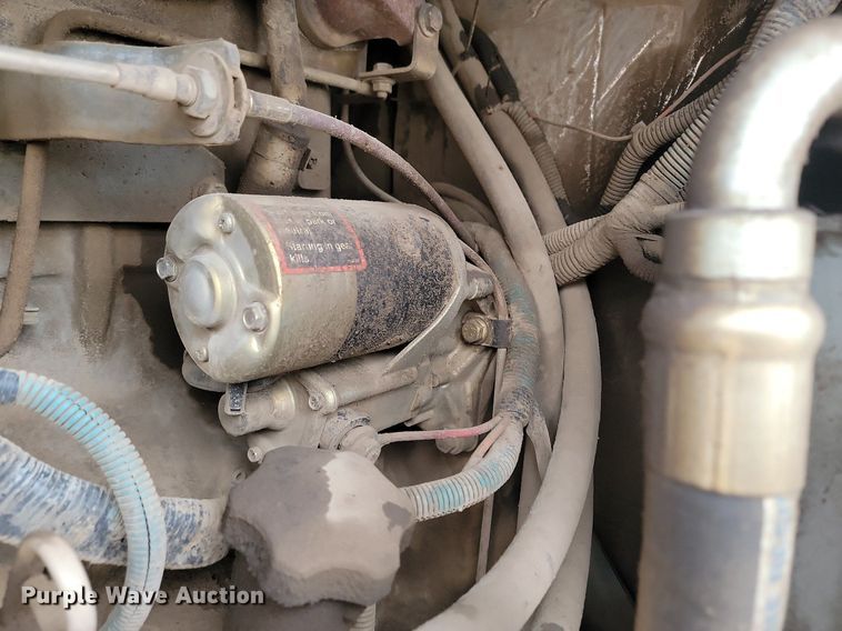 image for item NZ9818 2000 Elgin Pelican Series P street sweeper