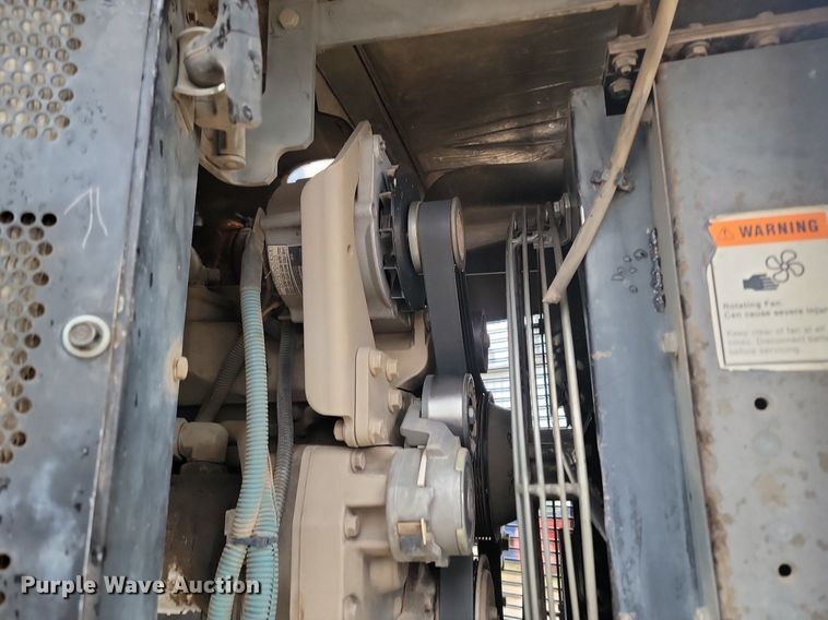 image for item NZ9818 2000 Elgin Pelican Series P street sweeper