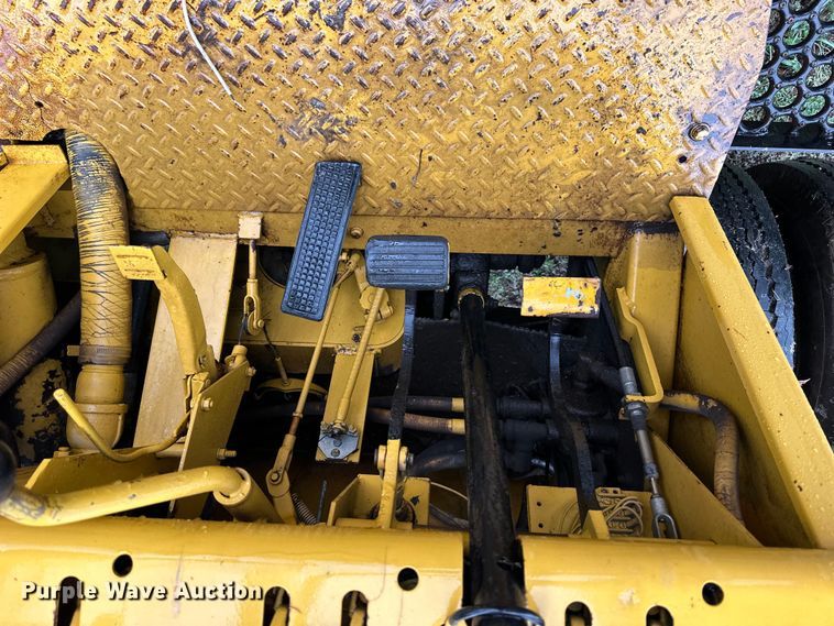 image for item OE9102 1979 Arrow Master HJ1250 drop hammer