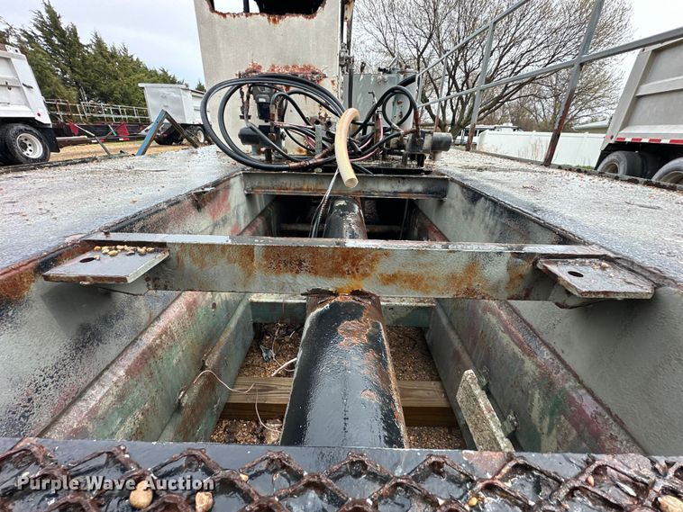 image for item OE9104 VMI MD-615 dredge