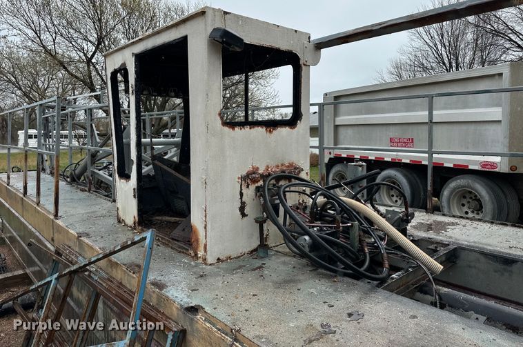 image for item OE9104 VMI MD-615 dredge