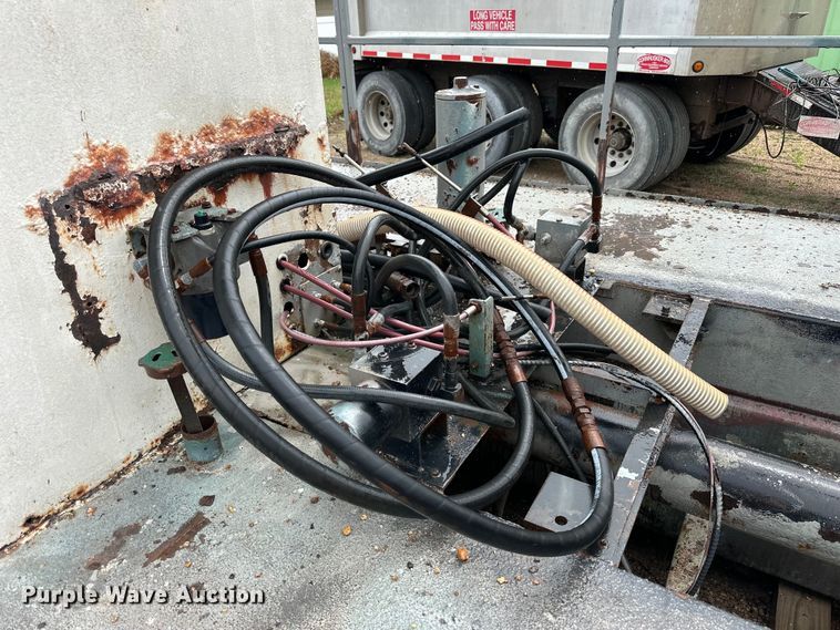 image for item OE9104 VMI MD-615 dredge