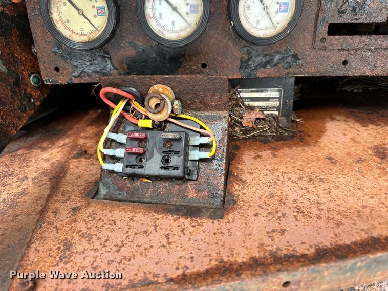 image for item OE9104 VMI MD-615 dredge