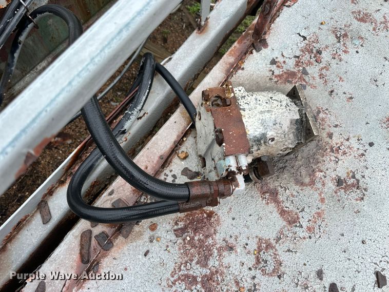 image for item OE9104 VMI MD-615 dredge