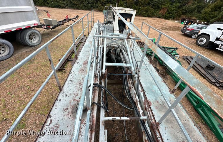 image for item OE9104 VMI MD-615 dredge