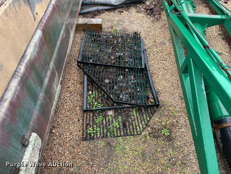 image for item OE9104 VMI MD-615 dredge