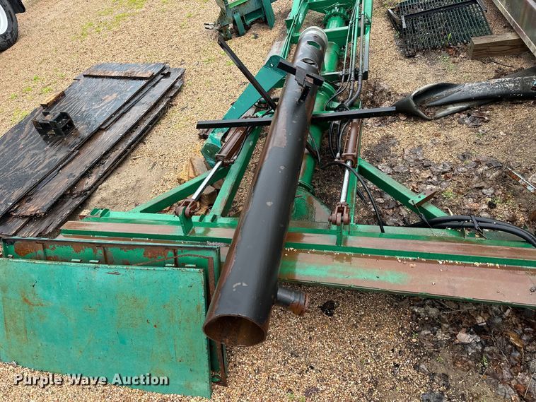 image for item OE9104 VMI MD-615 dredge