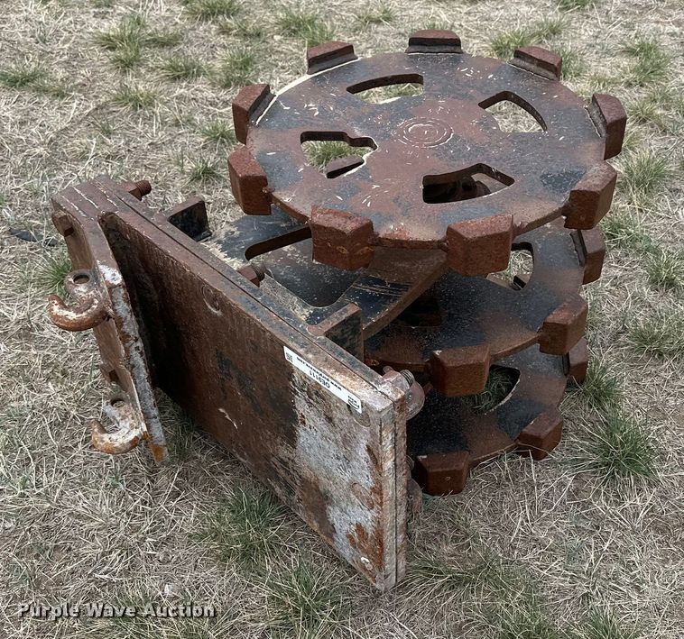 image for item OE9111 Compaction wheel