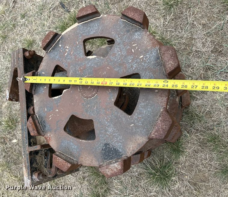 image for item OE9111 Compaction wheel