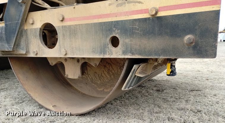 image for item OE9114 1993 Ingersoll Rand  DD-110 double drum vibratory roller