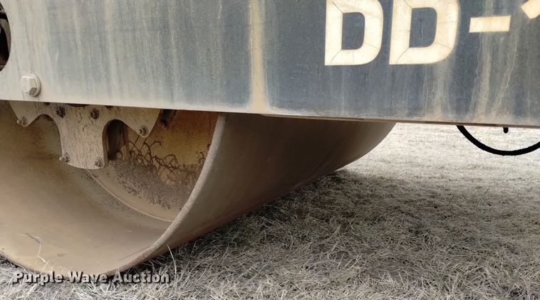 image for item OE9114 1993 Ingersoll Rand  DD-110 double drum vibratory roller