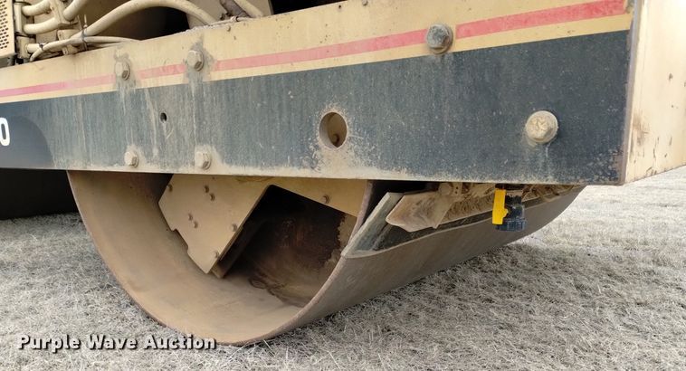 image for item OE9114 1993 Ingersoll Rand  DD-110 double drum vibratory roller