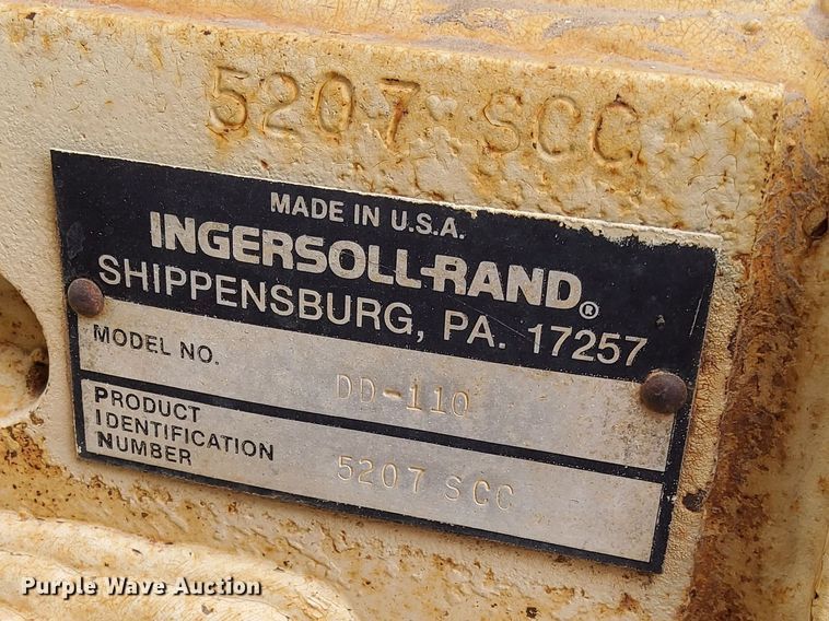 image for item OE9114 1993 Ingersoll Rand  DD-110 double drum vibratory roller