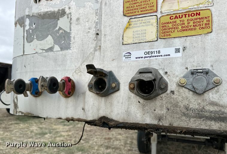 image for item OE9118 2014 Travis Body S/76 ejector trailer