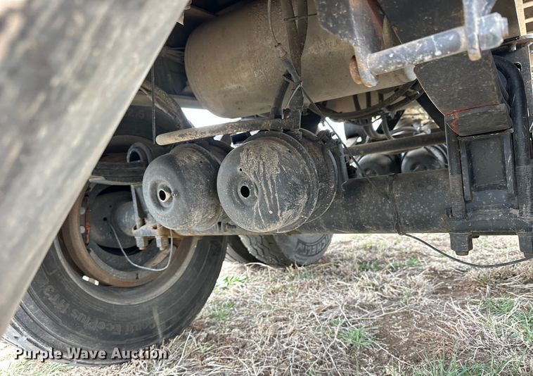 image for item OE9118 2014 Travis Body S/76 ejector trailer